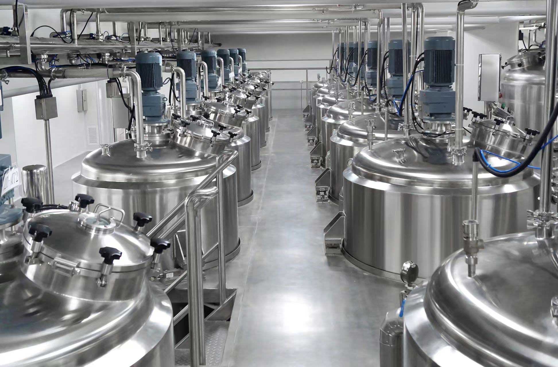 面膜乳液生產(chǎn)設(shè)備—均質(zhì)攪拌機(jī)